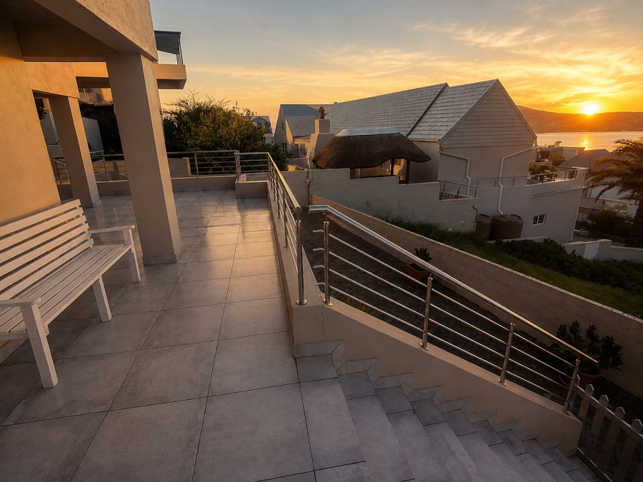 8 Bedroom Property for Sale in Myburgh Park Western Cape
